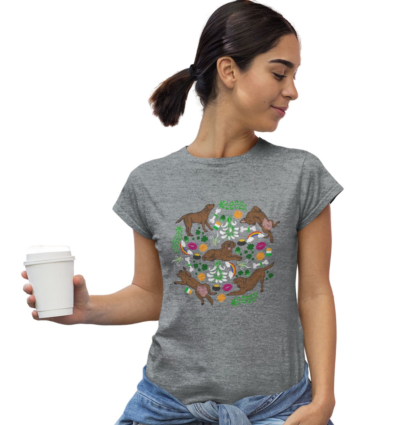 Chocolate Labrador Green Fleur Design - Women's Fitted T-Shirt