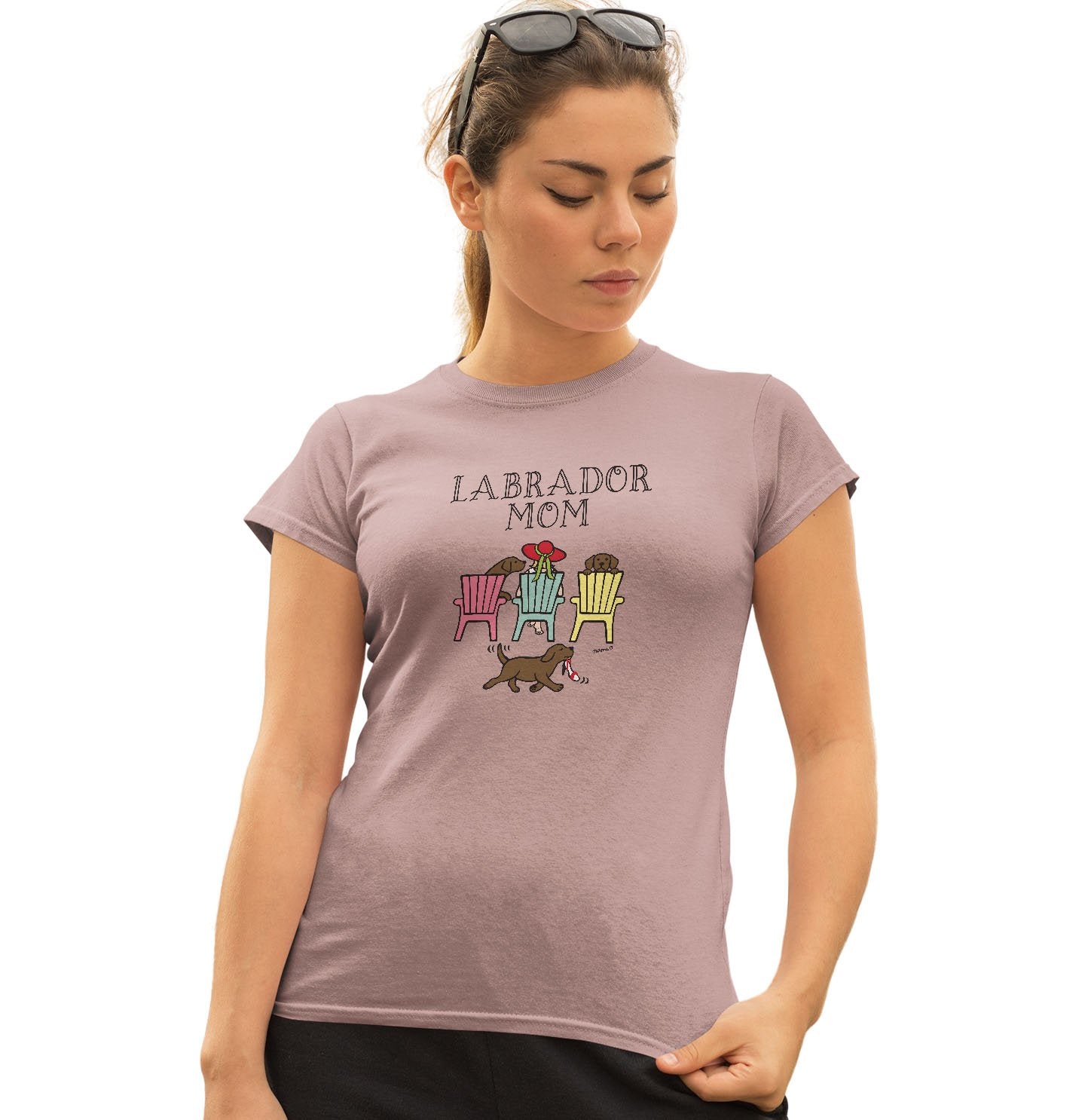 Chocolate Labrador Dog Mom - Deck Chairs Design - Women's Fitted T-Shirt