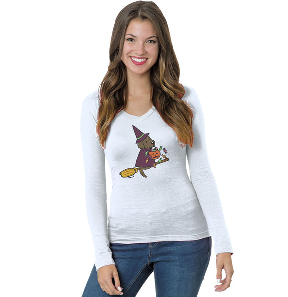 Chocolate Lab Witch - Halloween - Women's V-Neck Long Sleeve T-Shirt